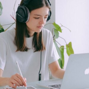 Learn Essentials of User Interface Design in Figma